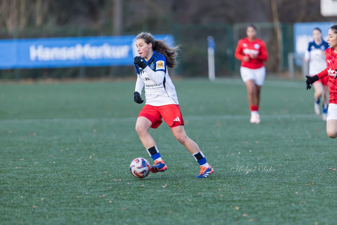 Bild 320 - wBJ Hamburger SV - Holstein Kiel : Ergebnis: 8:0